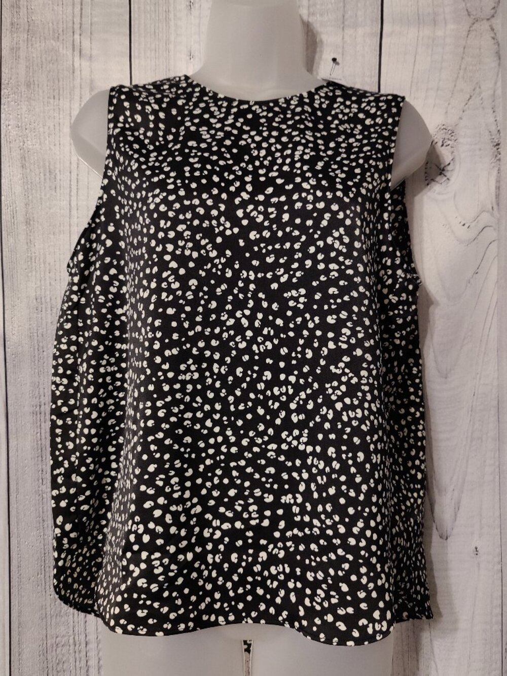 Banana Republic Black & White Dot Print Sleeveless Blouse